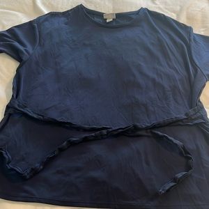 Navy blue woman’s top